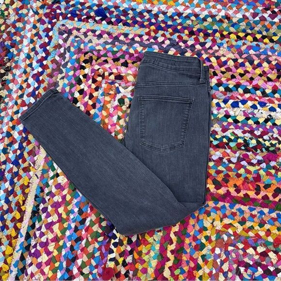 Universal Thread Black Washed High Rise Skinny stretch size 10R- EUC - Picture 6 of 6